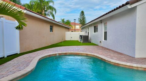 Tiny photo for 6883 Desert Inn Terrace, Lake Worth, FL 33463 (MLS # B26051367)