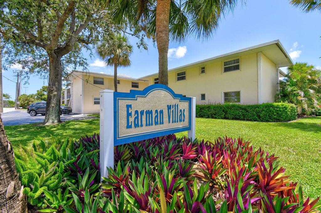 Photo of 805 Hummingbird Way #6d, North Palm Beach, FL 33408 (MLS # R11029920)