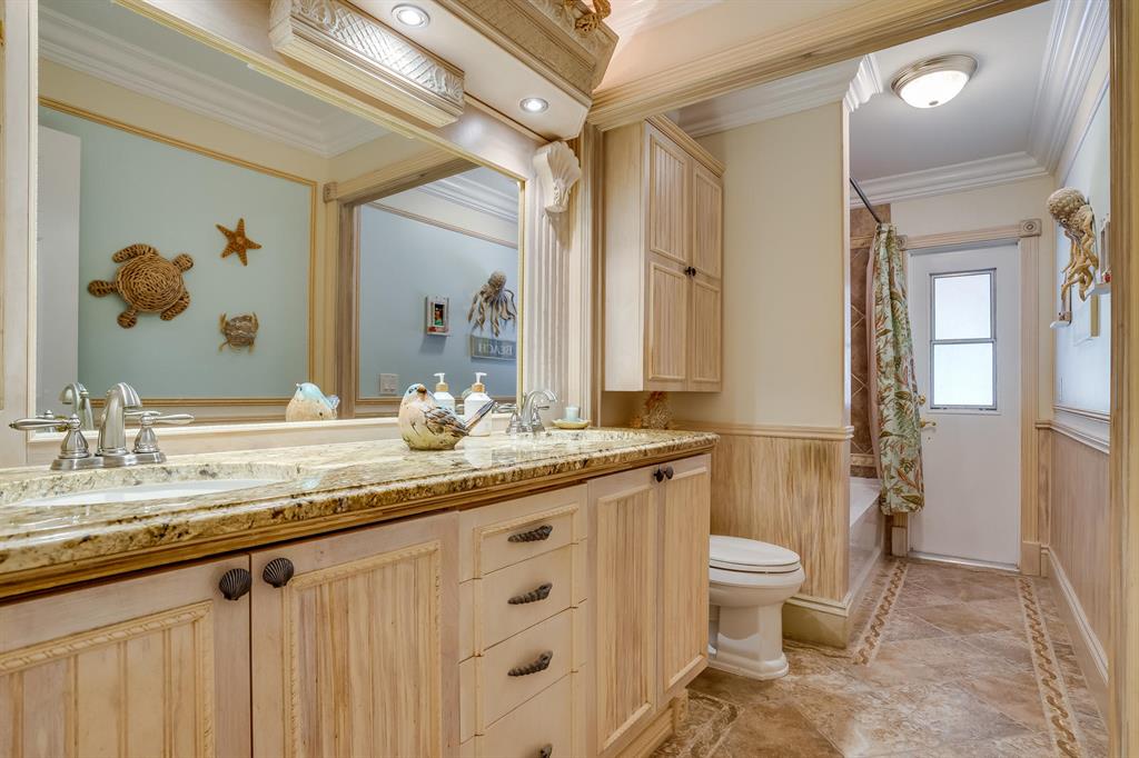 PINEWOOD MANOR OF WELLINGTON - Residential