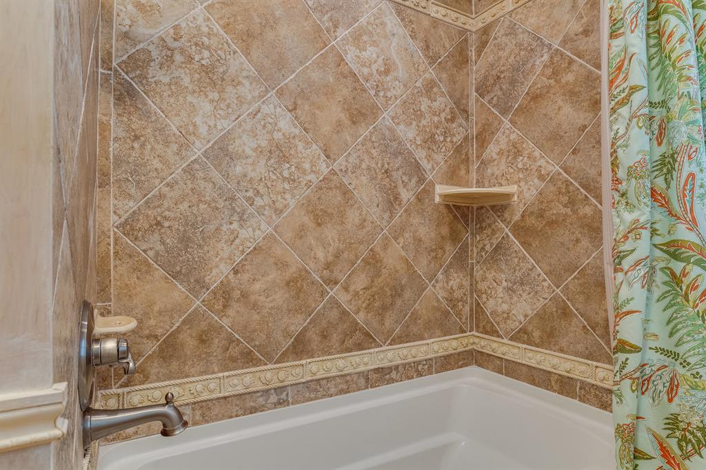 PINEWOOD MANOR OF WELLINGTON - Residential