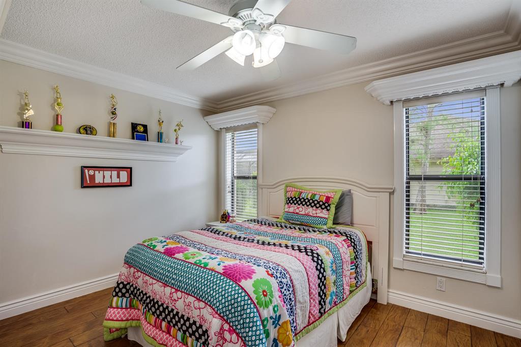 PINEWOOD MANOR OF WELLINGTON - Residential