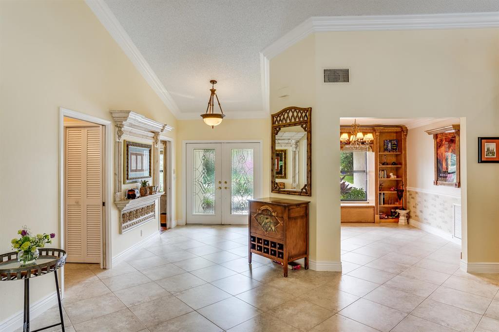 PINEWOOD MANOR OF WELLINGTON - Residential