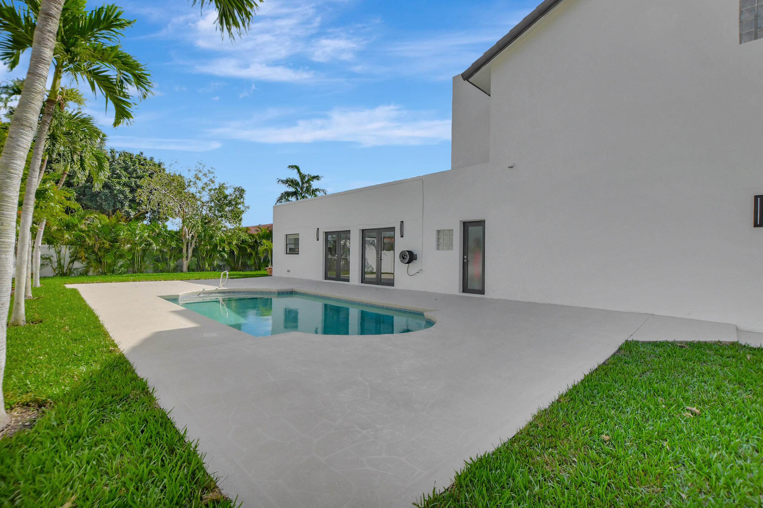 SPANISH VILLAGE - Residential Lease