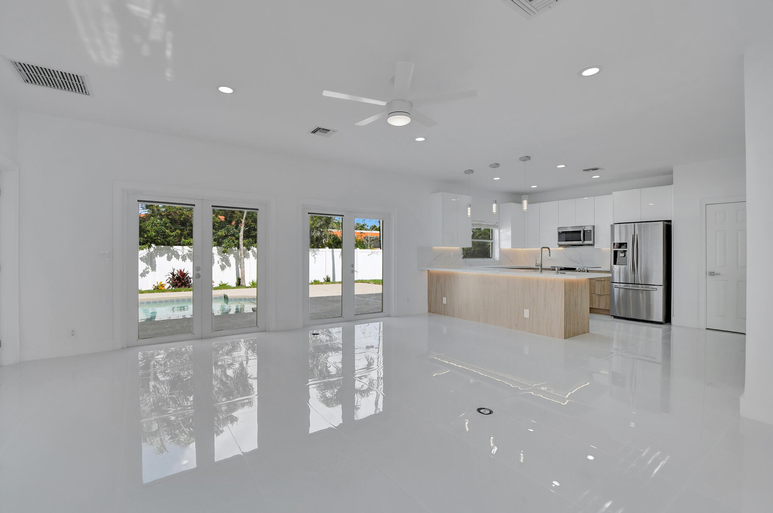 SPANISH VILLAGE - Residential Lease