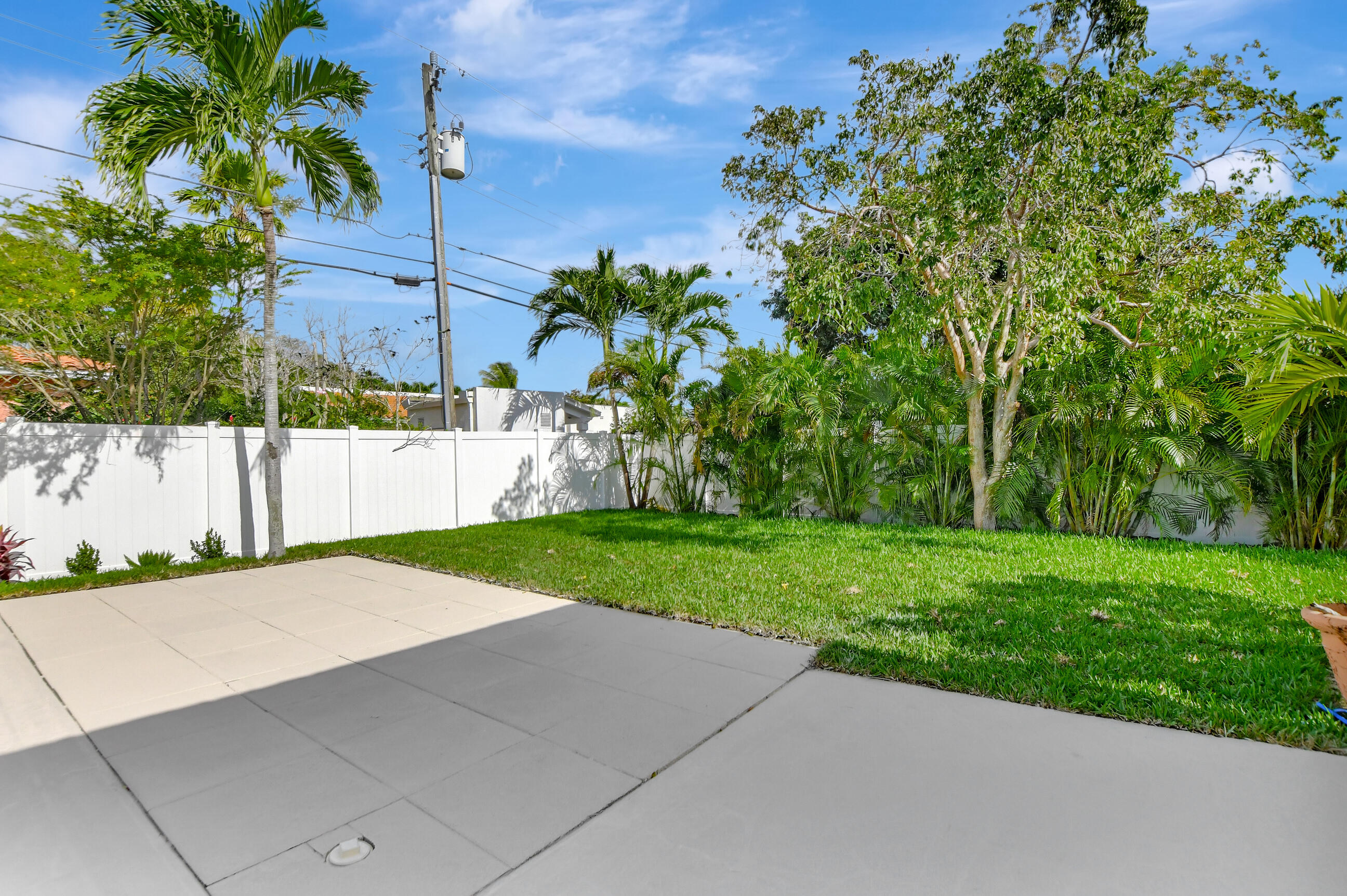 SPANISH VILLAGE - Residential Lease