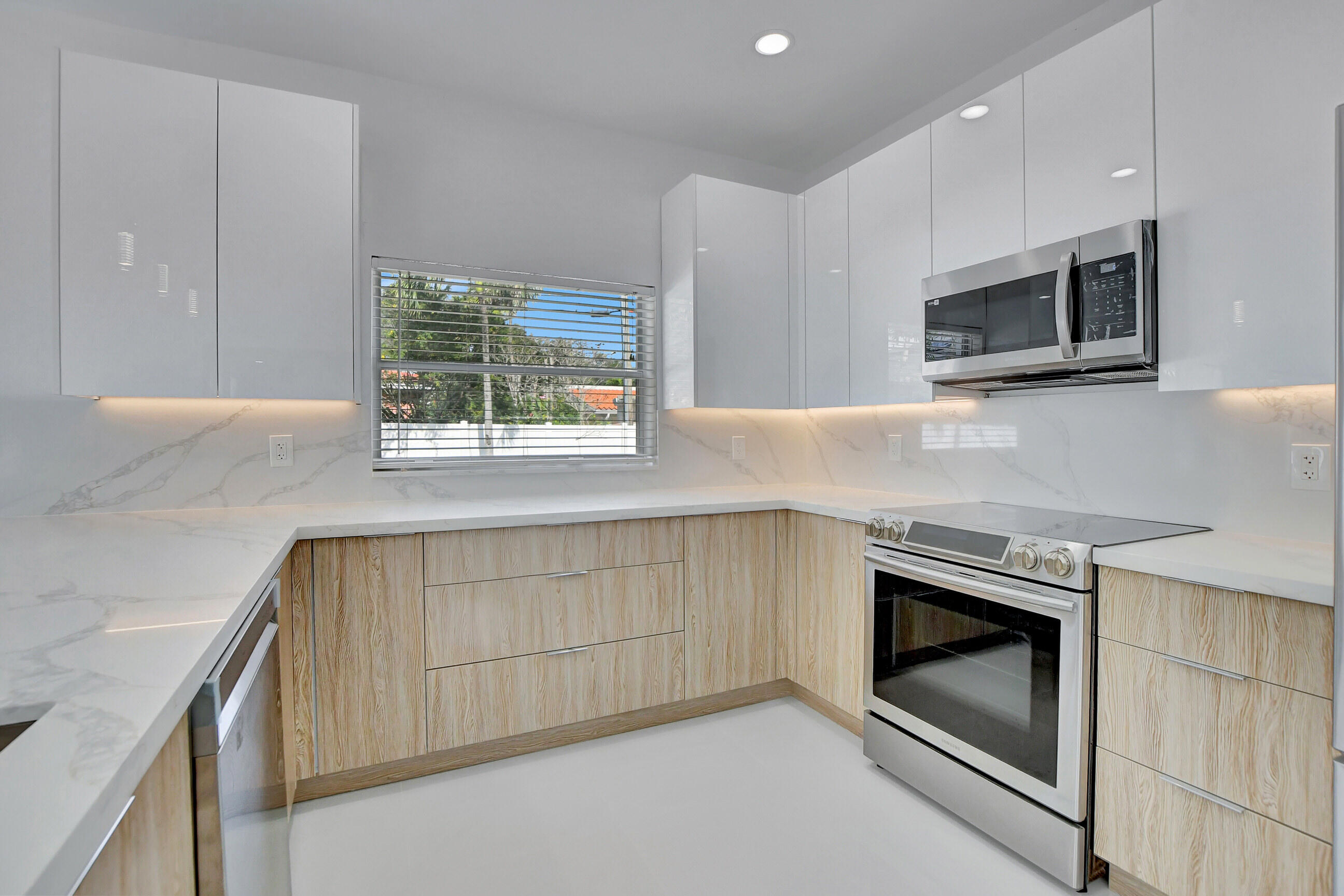 SPANISH VILLAGE - Residential Lease