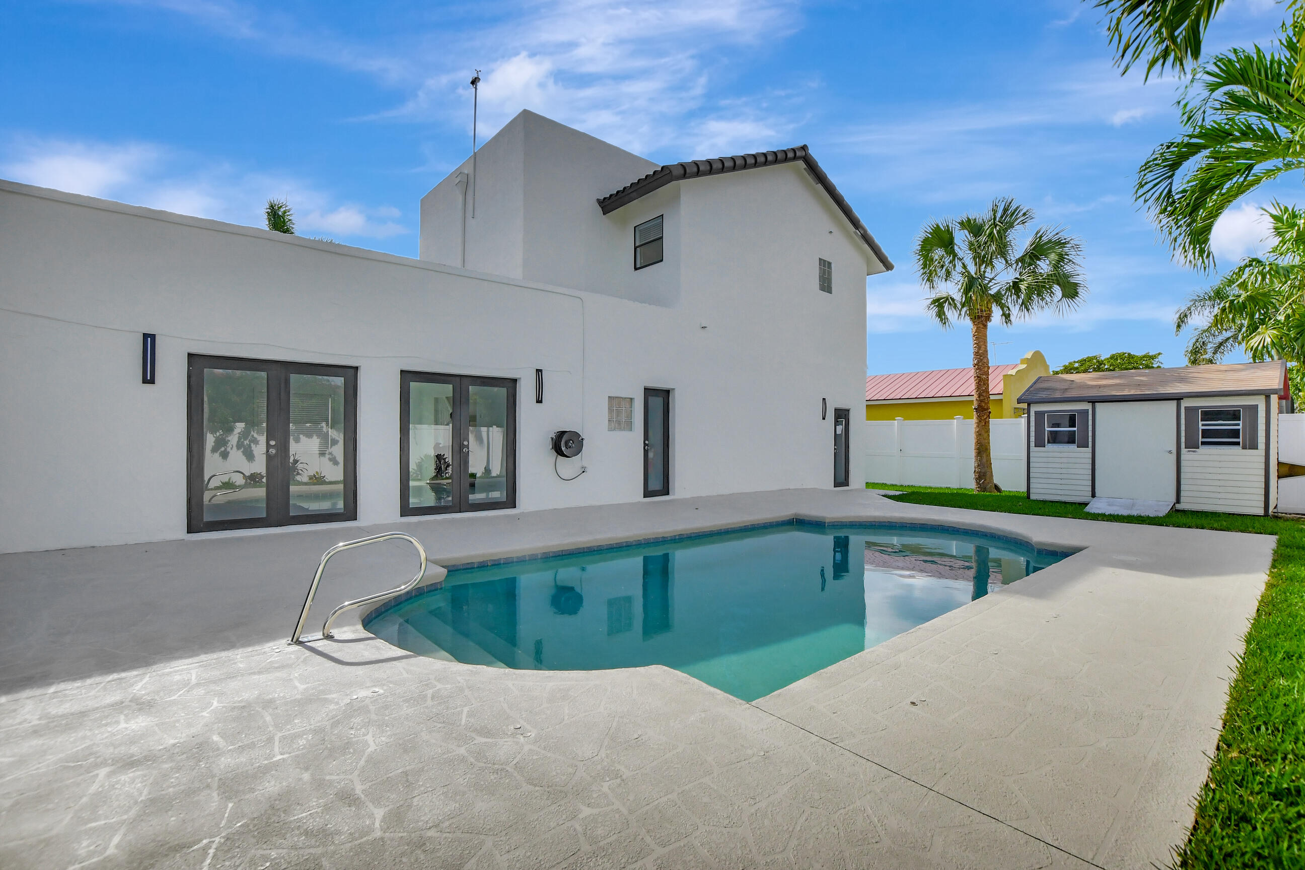 SPANISH VILLAGE - Residential Lease