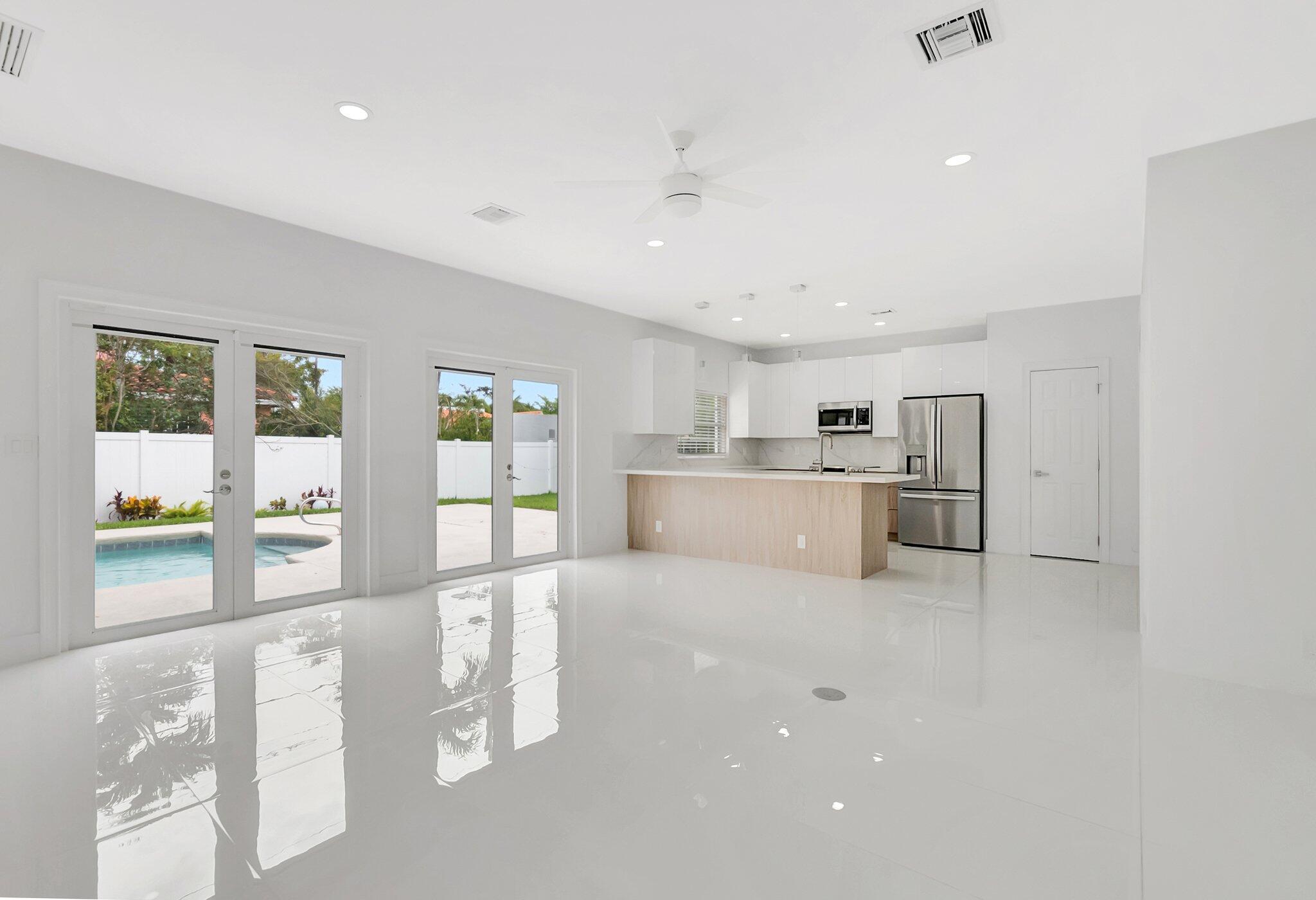 SPANISH VILLAGE - Residential Lease