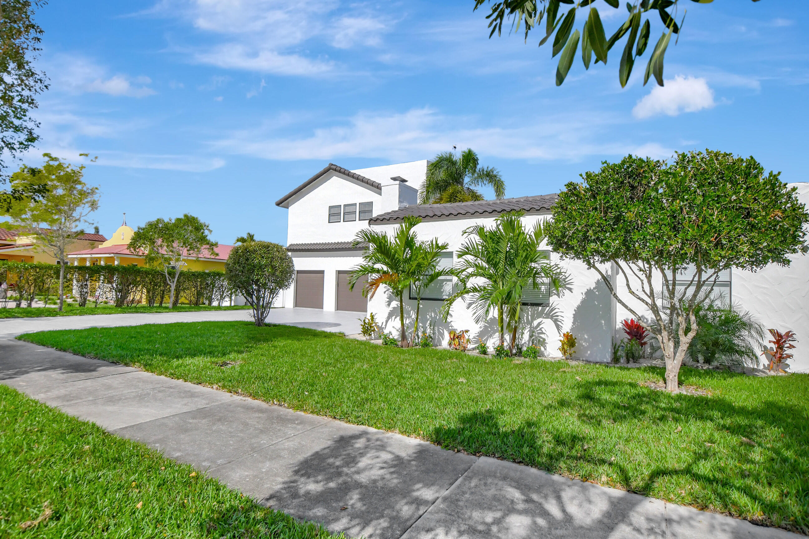 SPANISH VILLAGE - Residential Lease