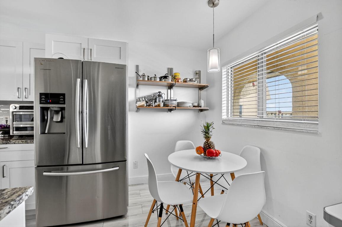 23277 Barwood Lane N 403