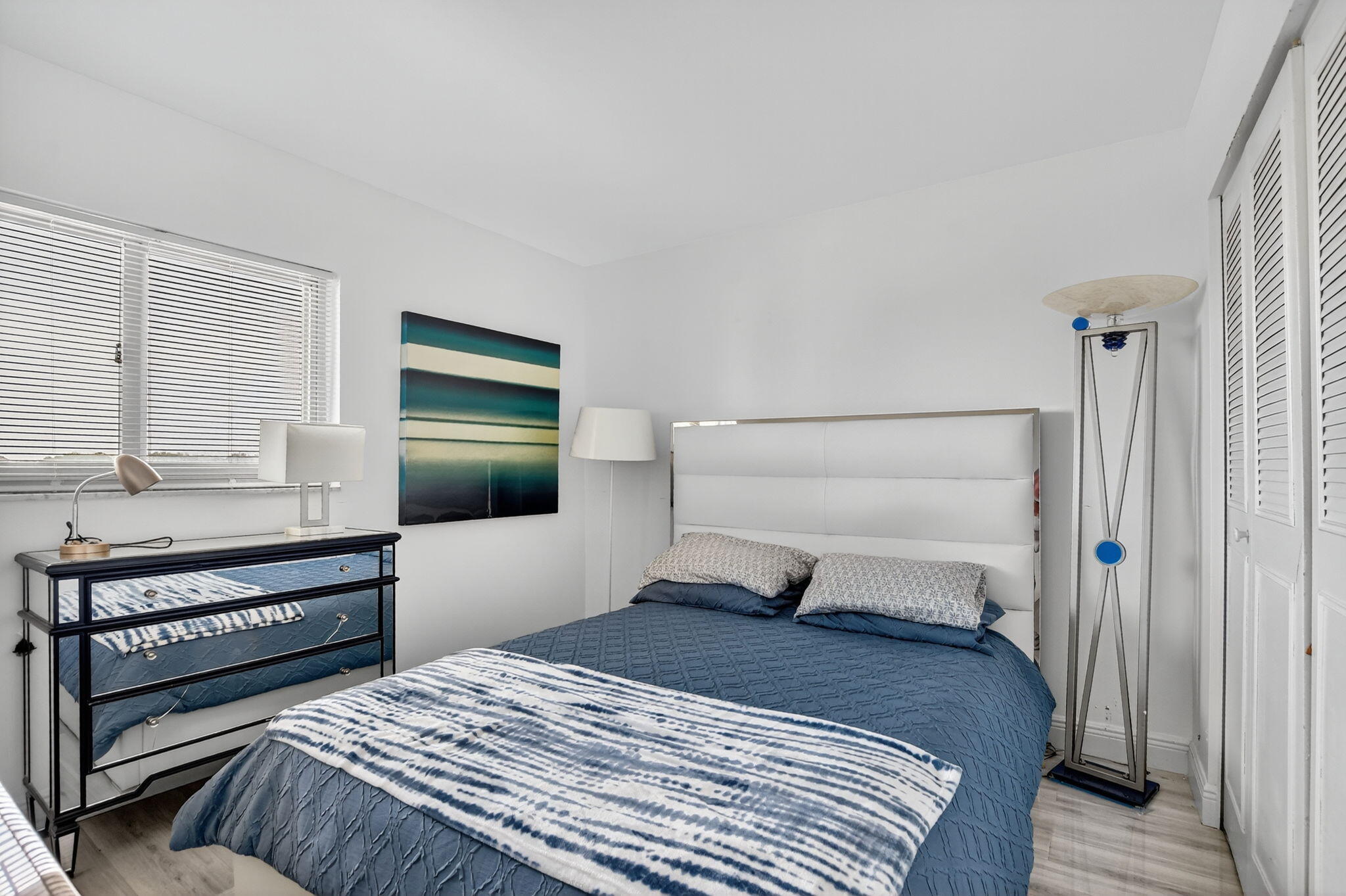 23277 Barwood Lane N 403