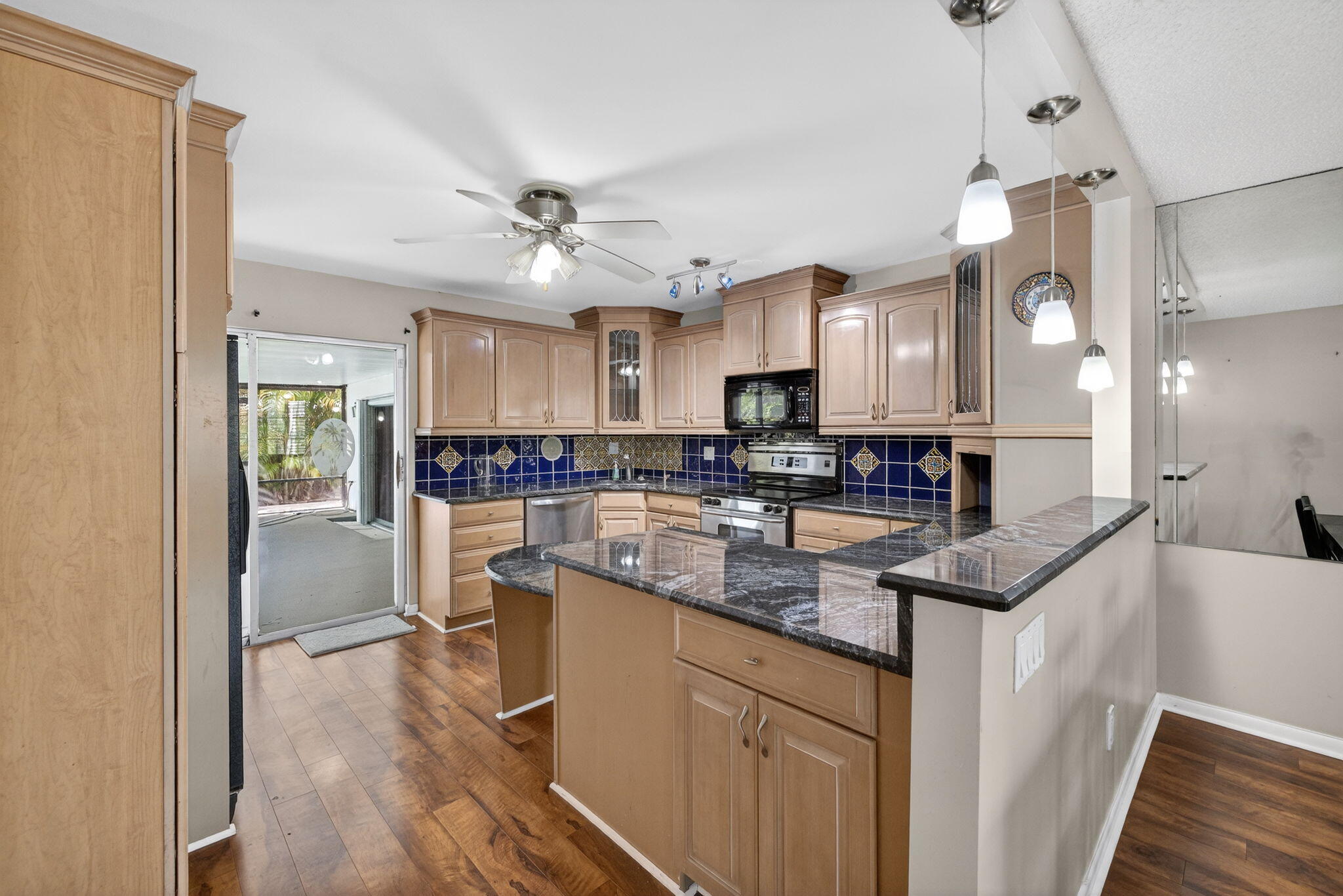 1040 SE 5th Street SE