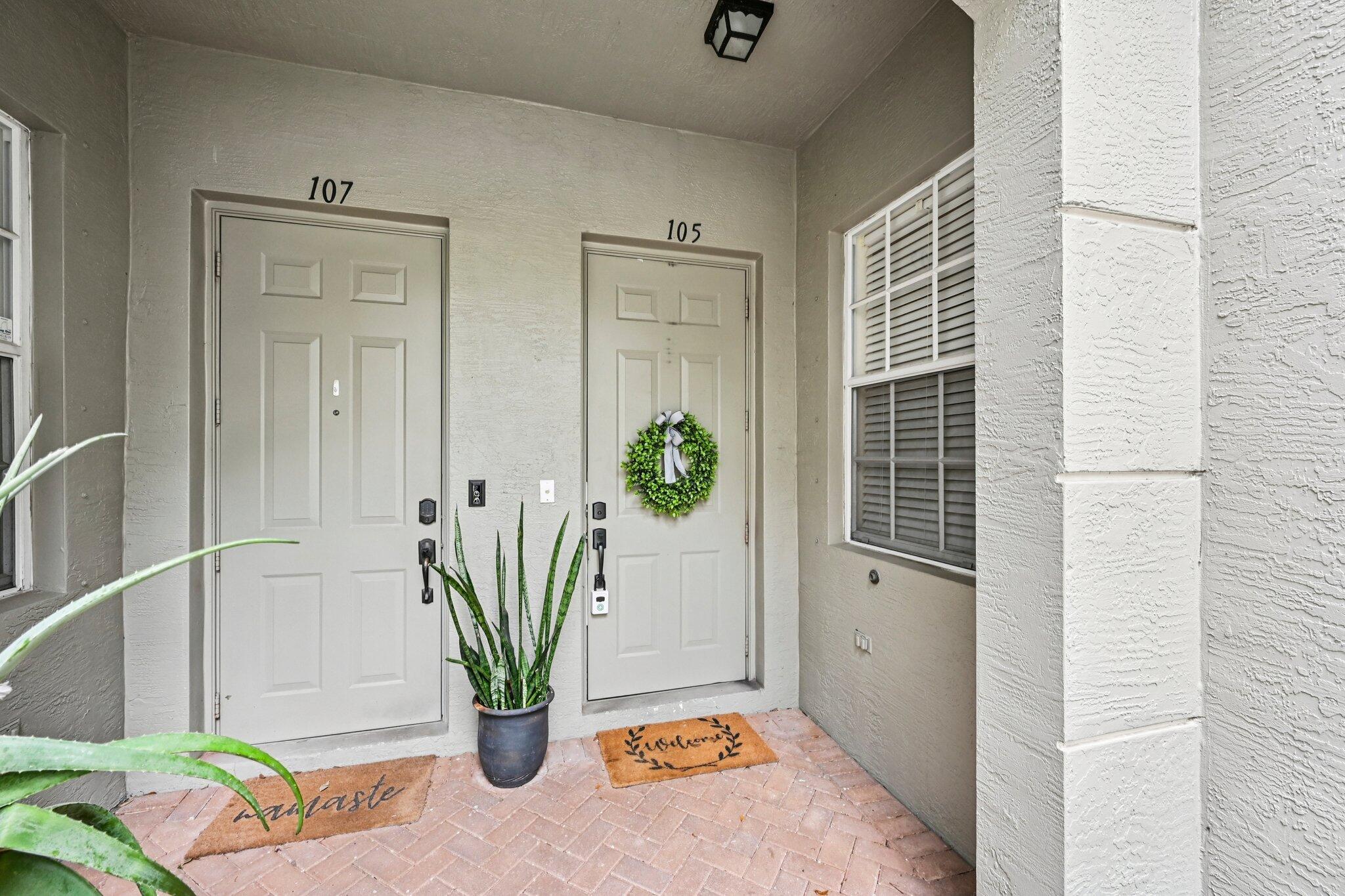 4901 Bonsai Circle 105