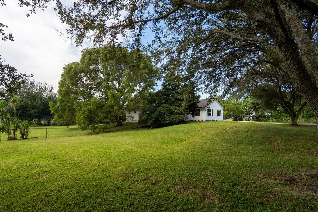 Photo of 17630 38th Lane North, Loxahatchee, FL 33470 (MLS # R10929752)