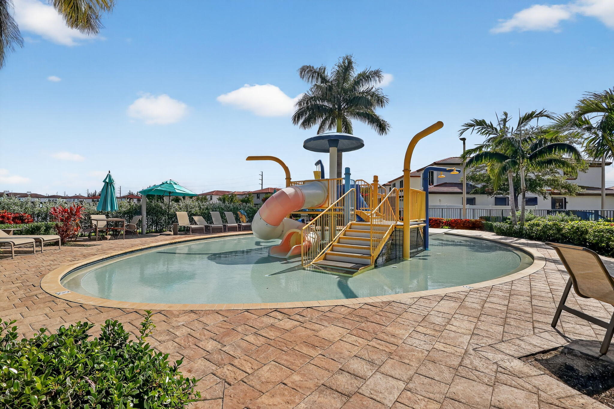 AQUABELLA SECTION ONE - Residential