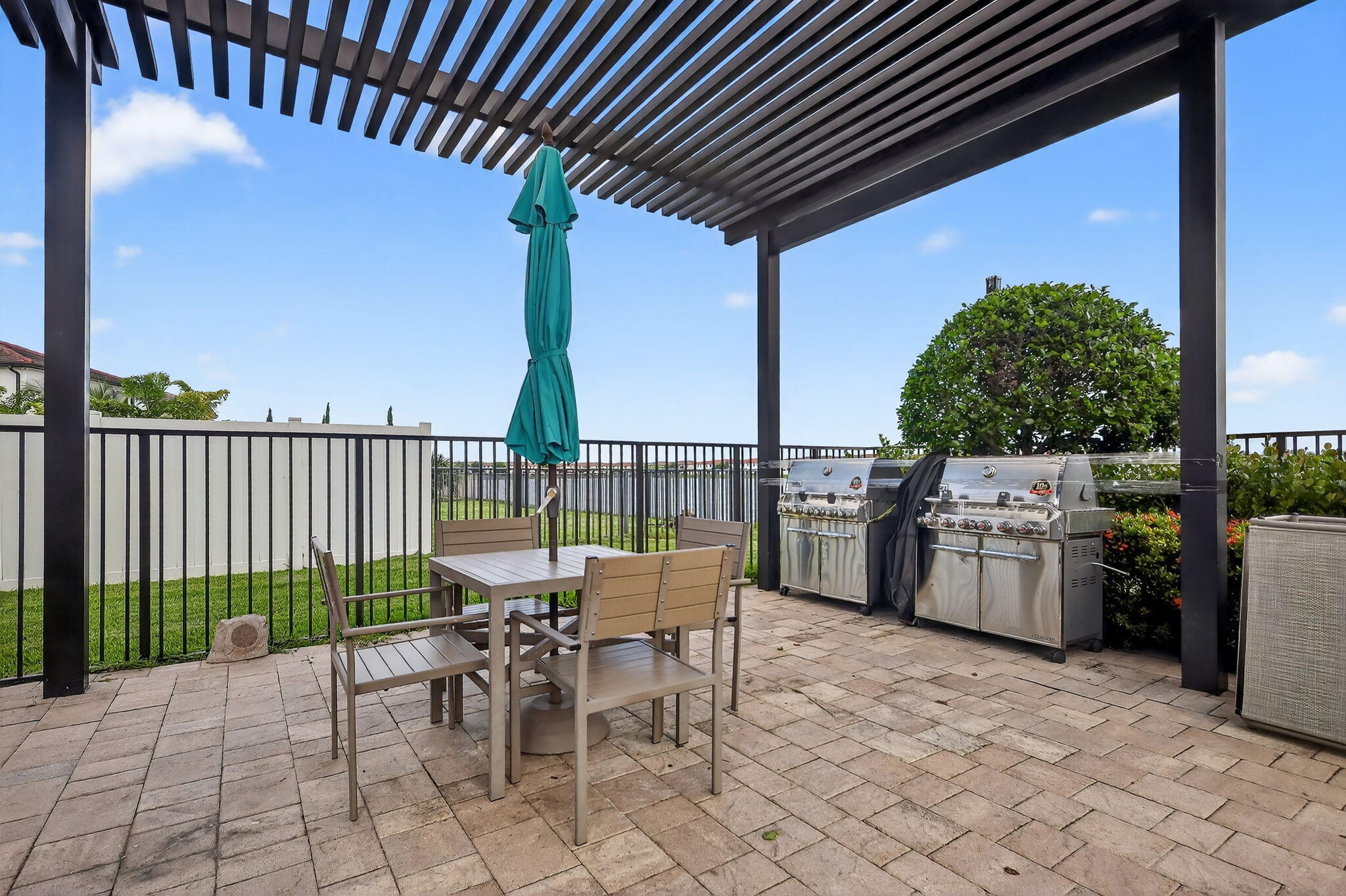 AQUABELLA SECTION ONE - Residential