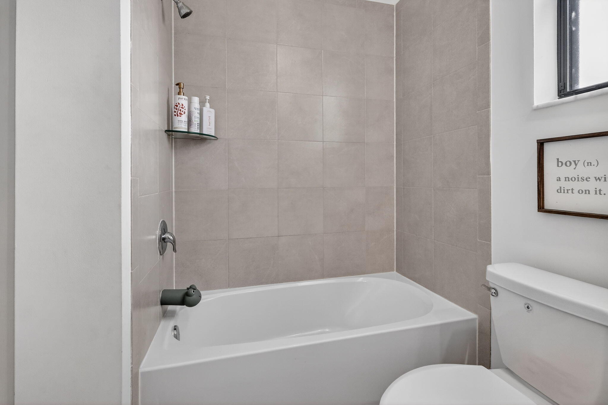 AQUABELLA SECTION ONE - Residential