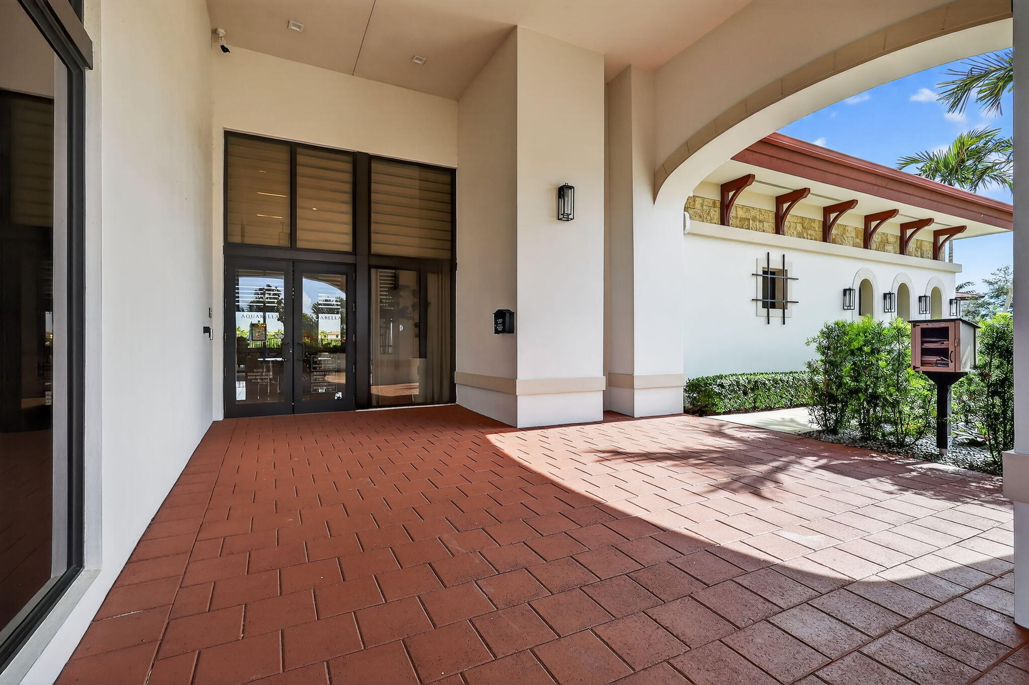 AQUABELLA SECTION ONE - Residential