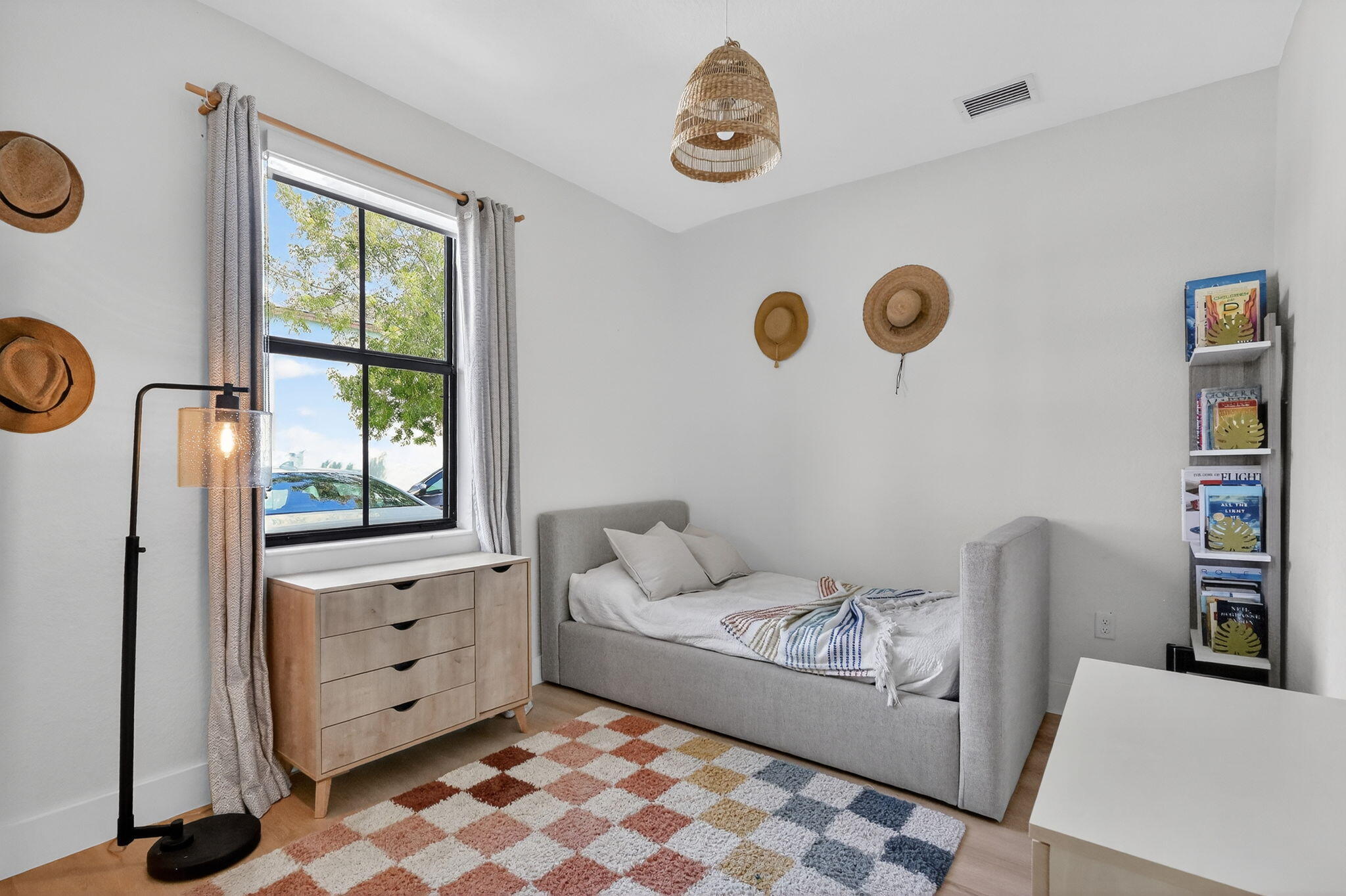 AQUABELLA SECTION ONE - Residential