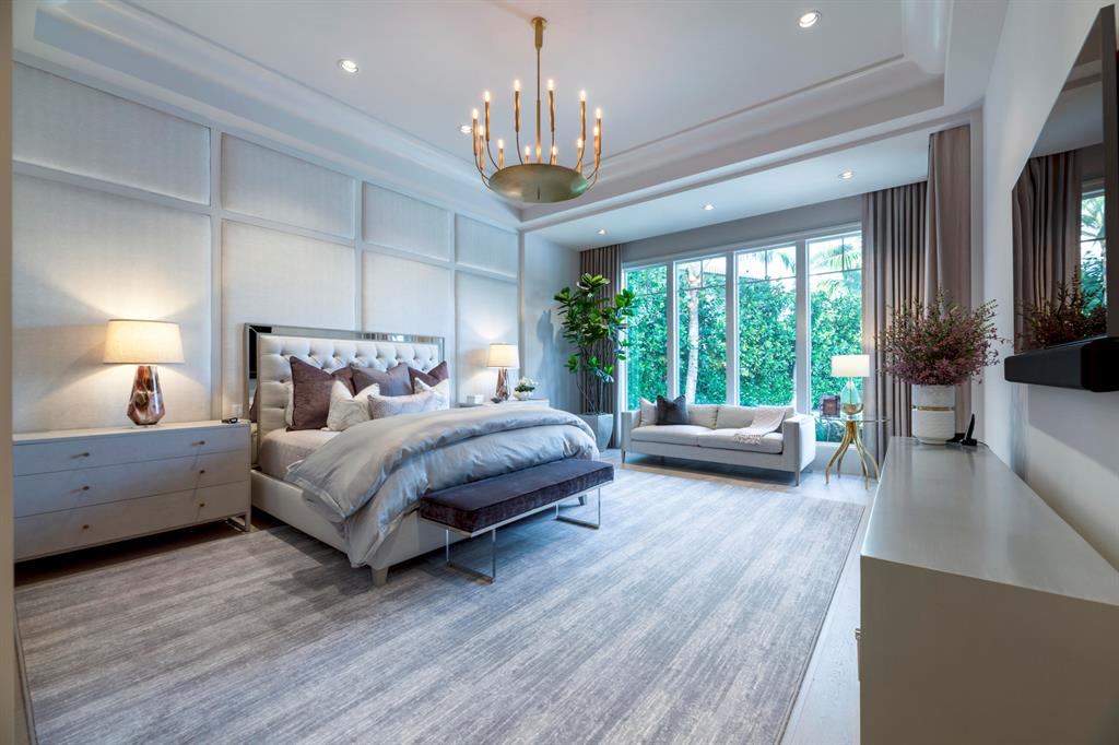 ADMIRALS COVE - Residential