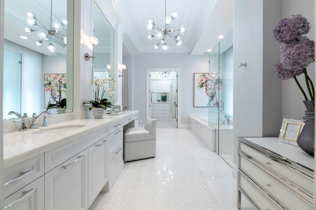 ADMIRALS COVE - Residential