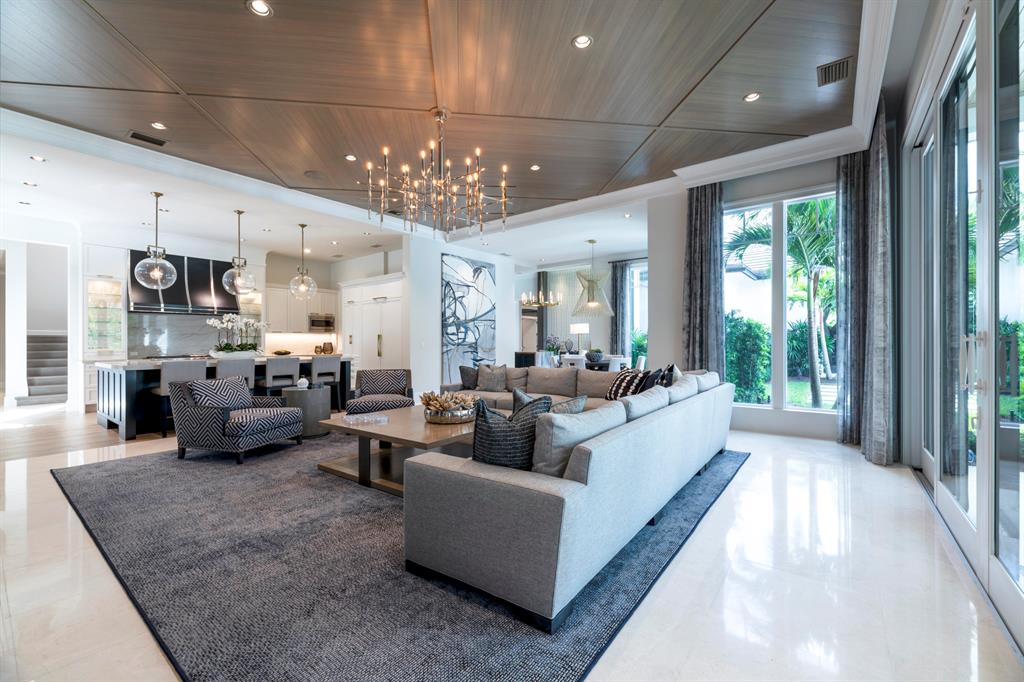 ADMIRALS COVE - Residential