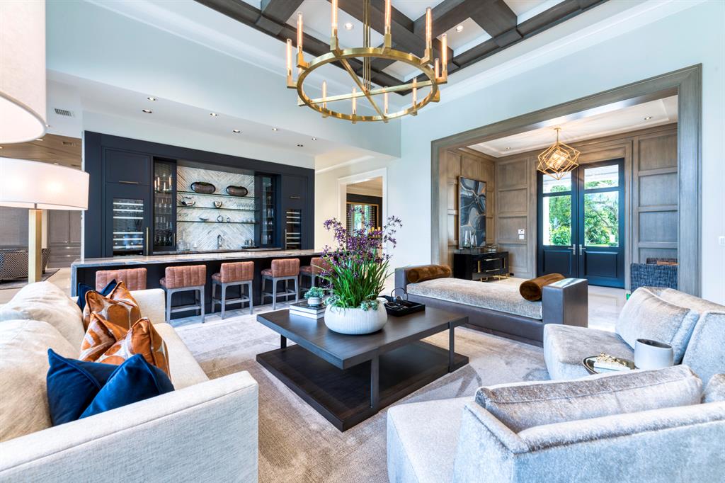 ADMIRALS COVE - Residential