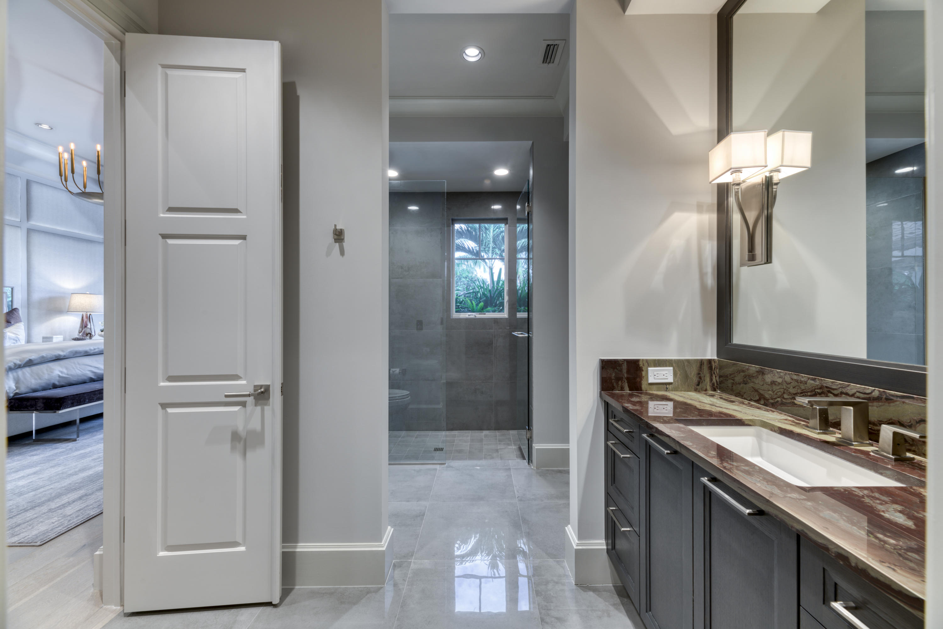 ADMIRALS COVE - Residential