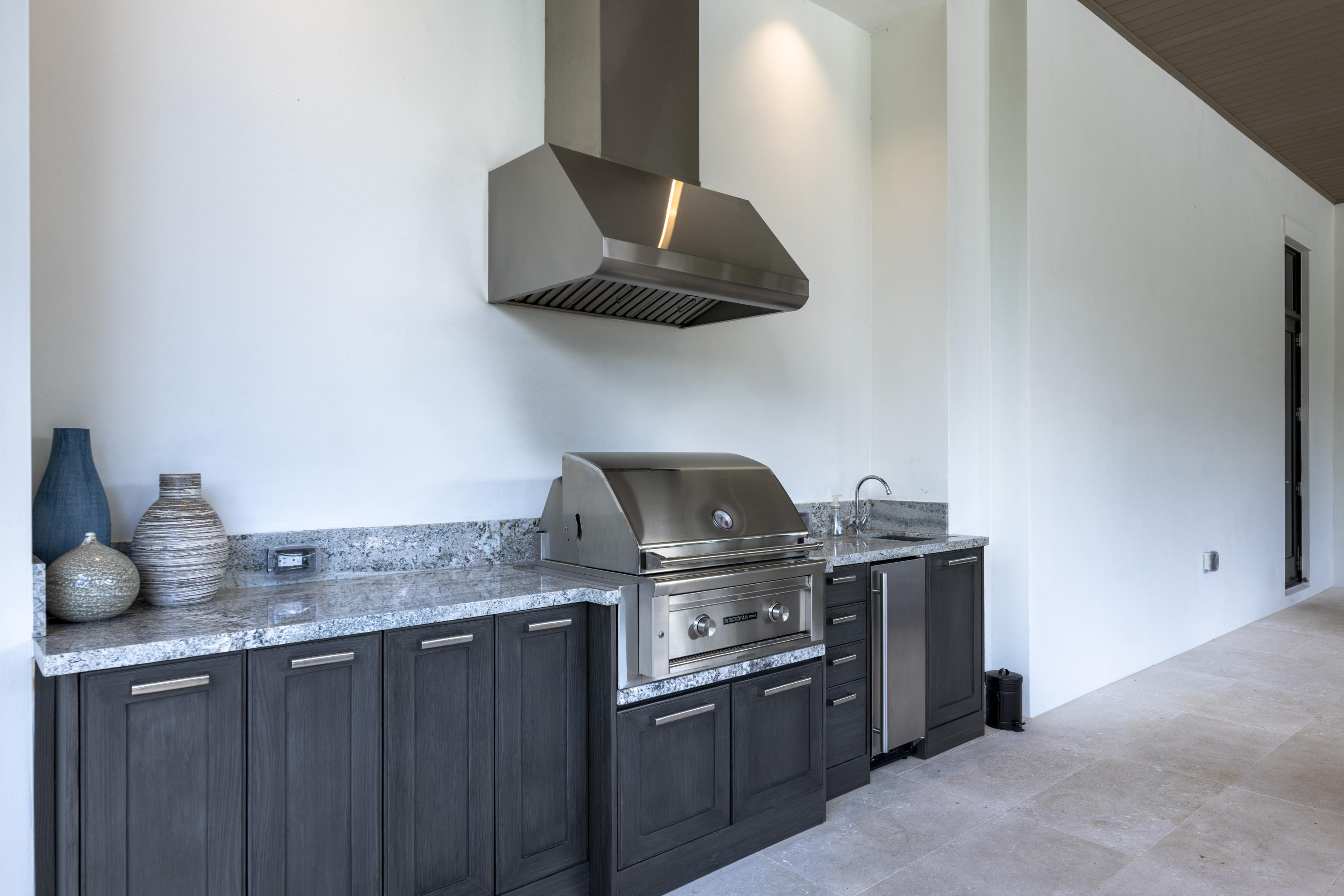 ADMIRALS COVE - Residential