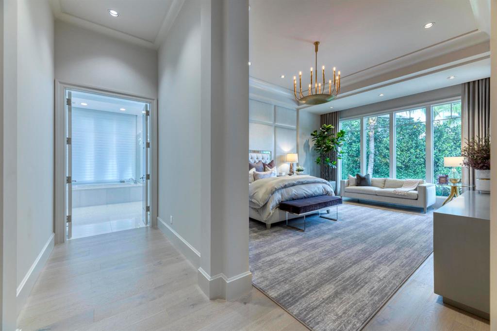 ADMIRALS COVE - Residential