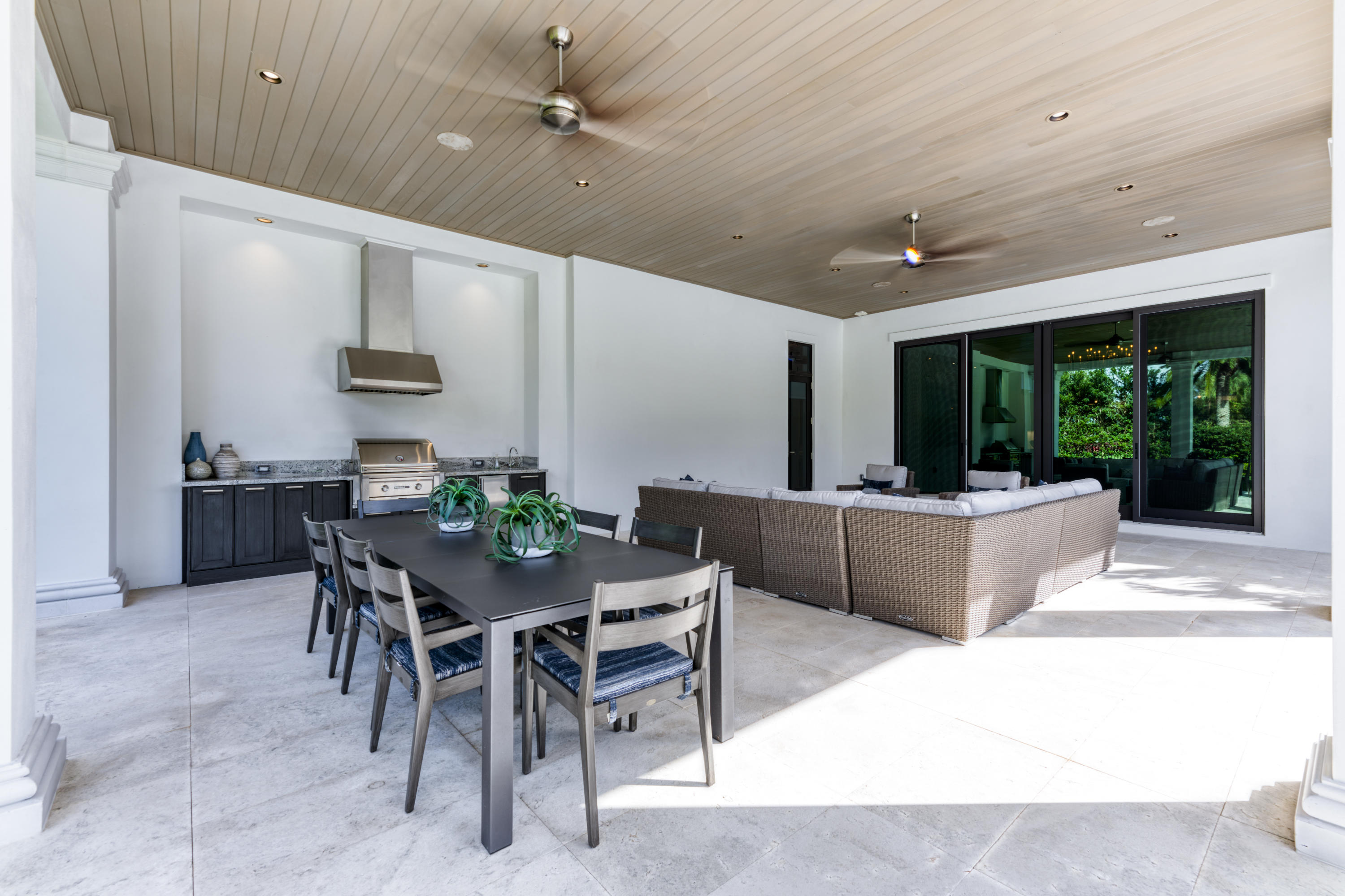 ADMIRALS COVE - Residential