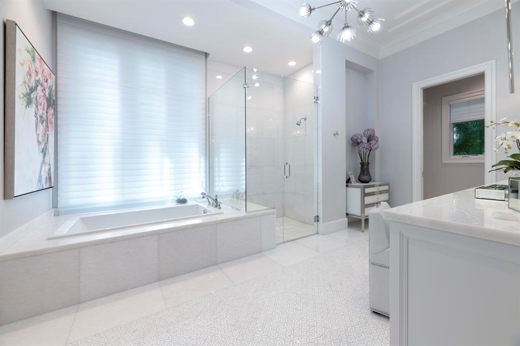 ADMIRALS COVE - Residential