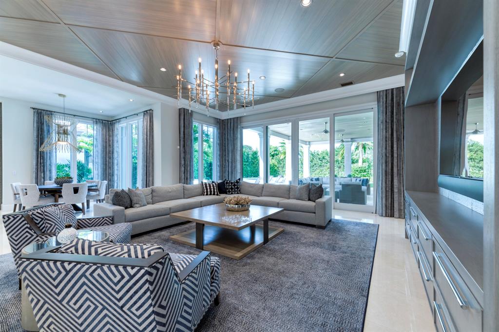 ADMIRALS COVE - Residential