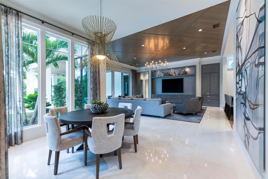 ADMIRALS COVE - Residential