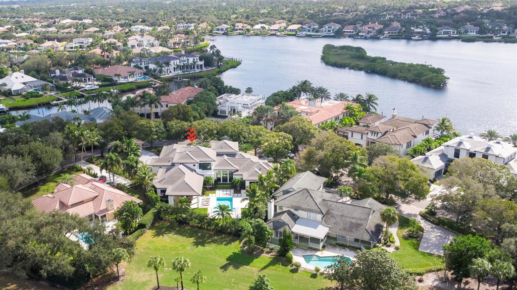 ADMIRALS COVE - Residential