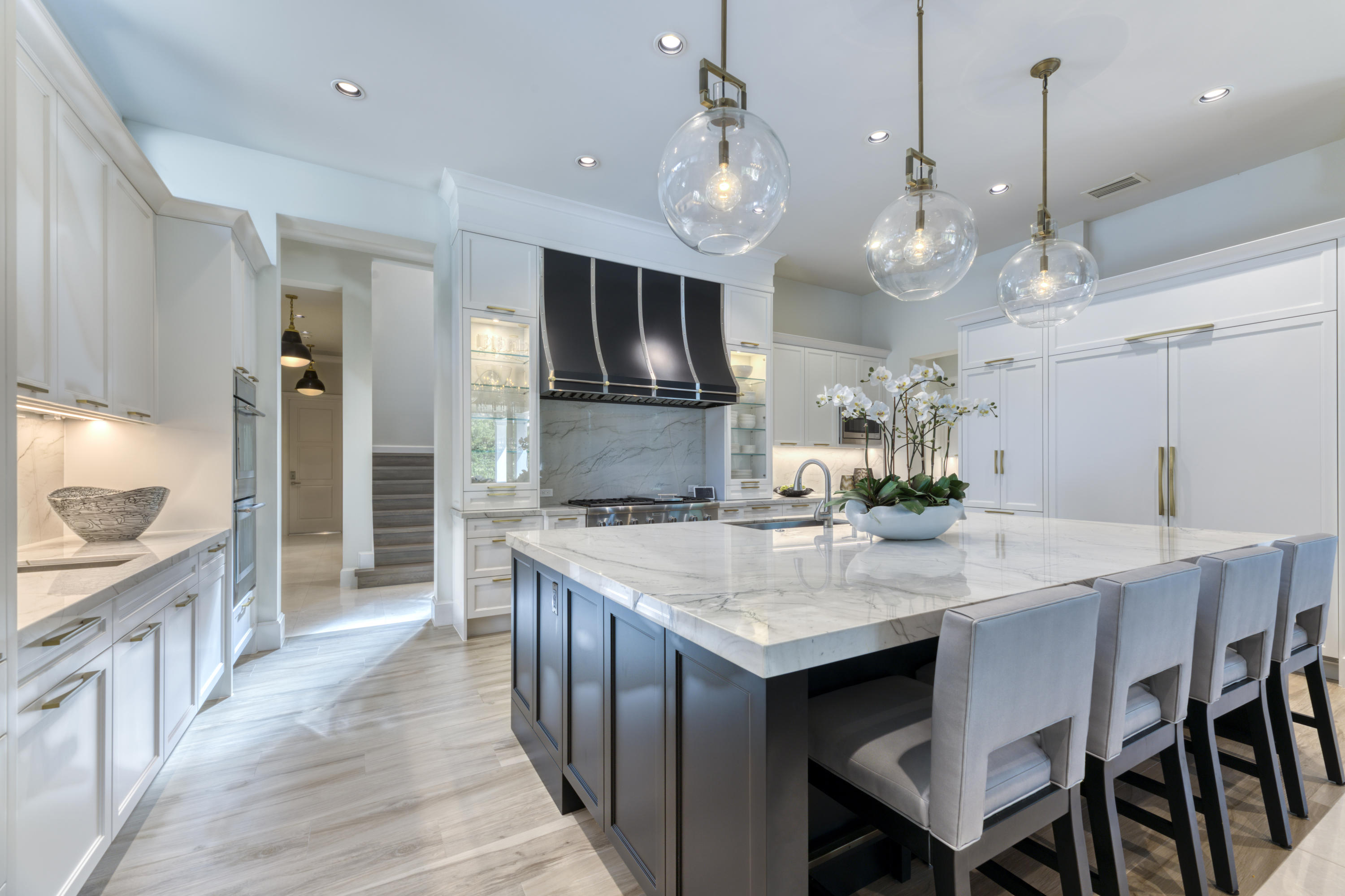 ADMIRALS COVE - Residential