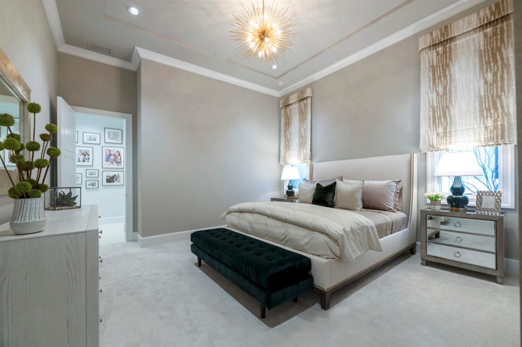 ADMIRALS COVE - Residential