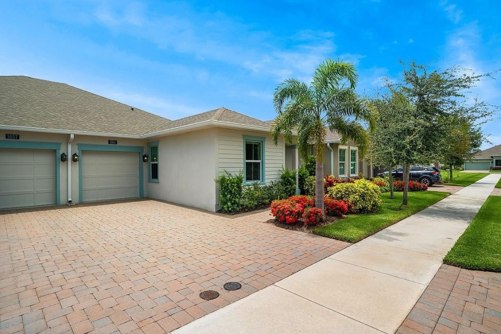Photo of 3561 Cherry Palm Court, Vero Beach, FL 32966 (MLS # F10514300)