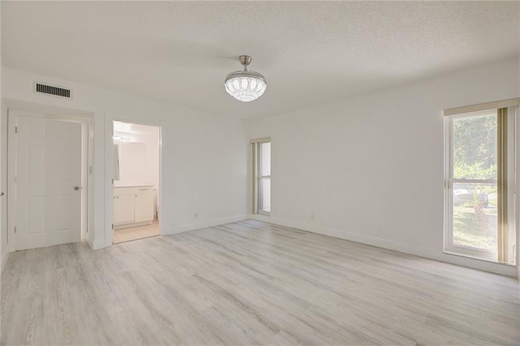 Woodlands Sec Seven 67-41 - Residential