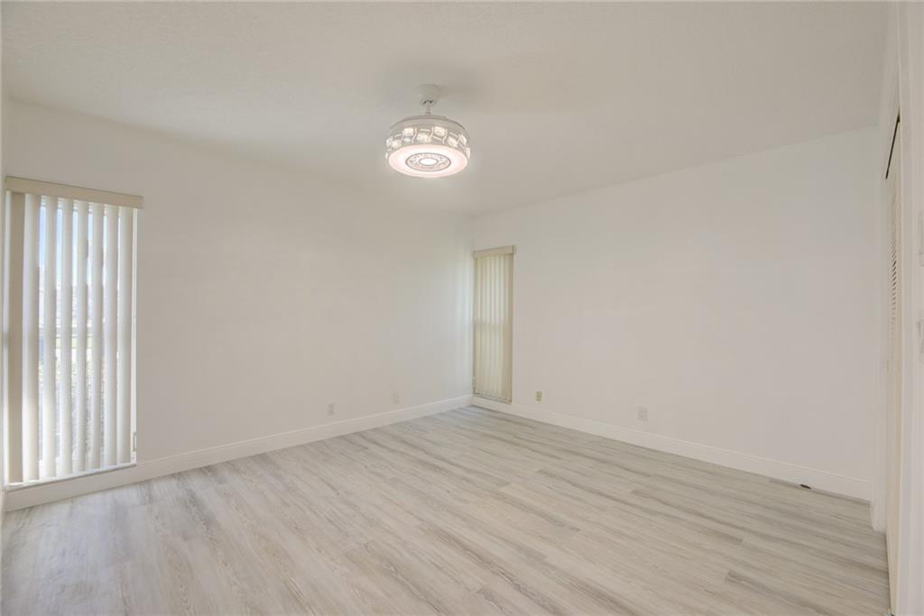 Woodlands Sec Seven 67-41 - Residential