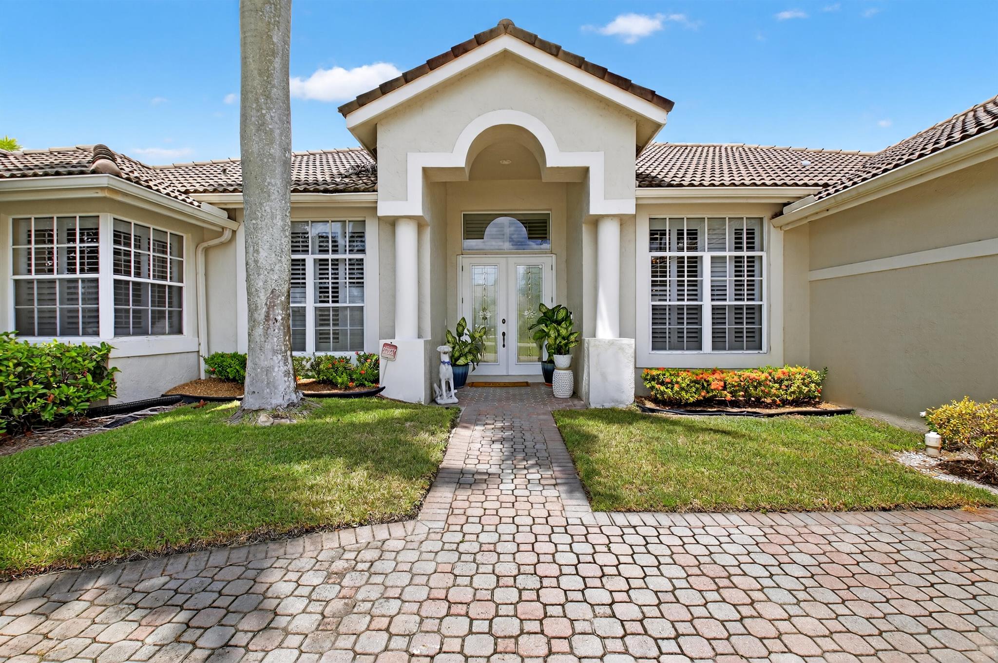 8121 Desmond Drive