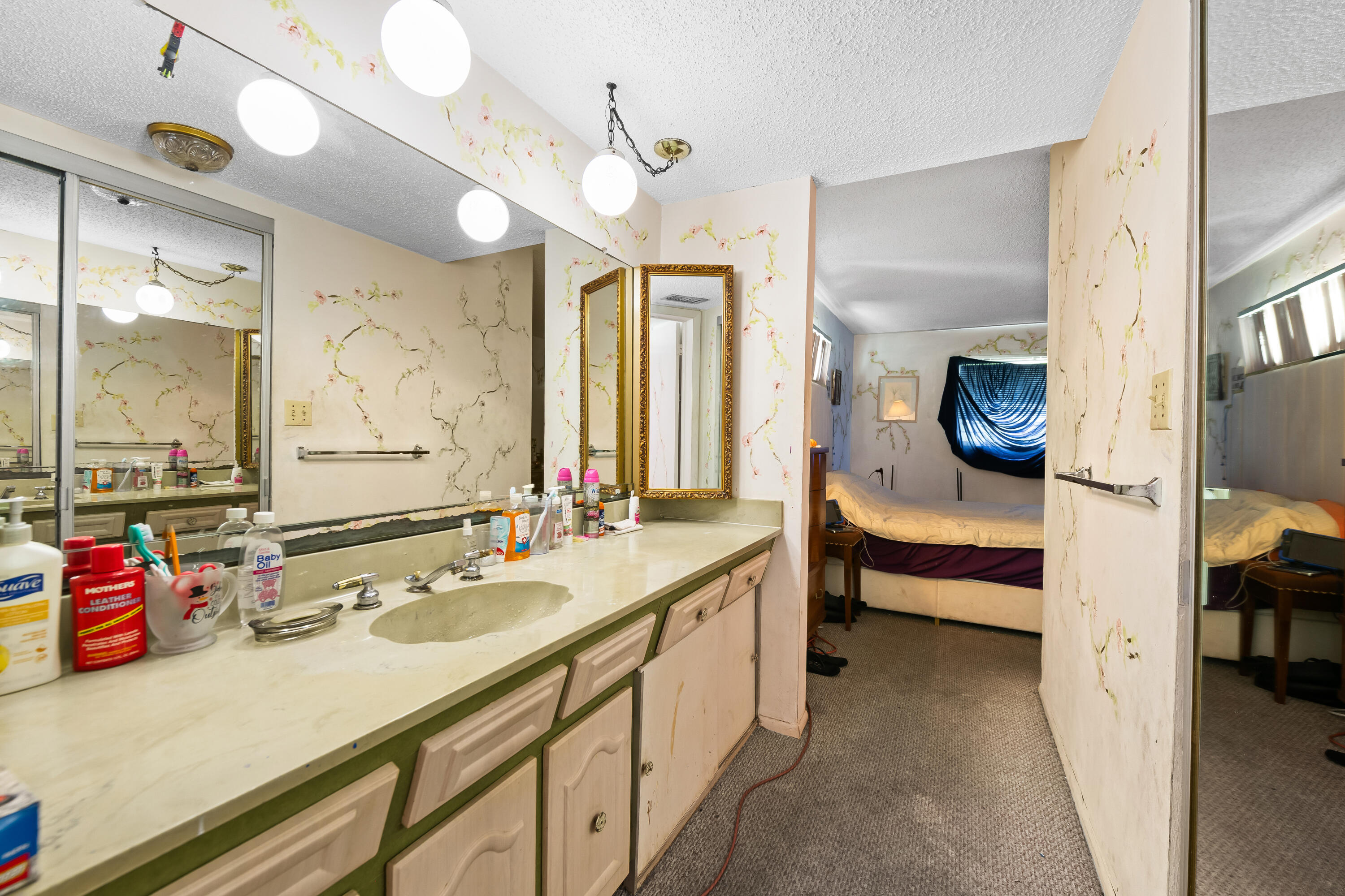 TOPAZ NORTH CONDO - Residential