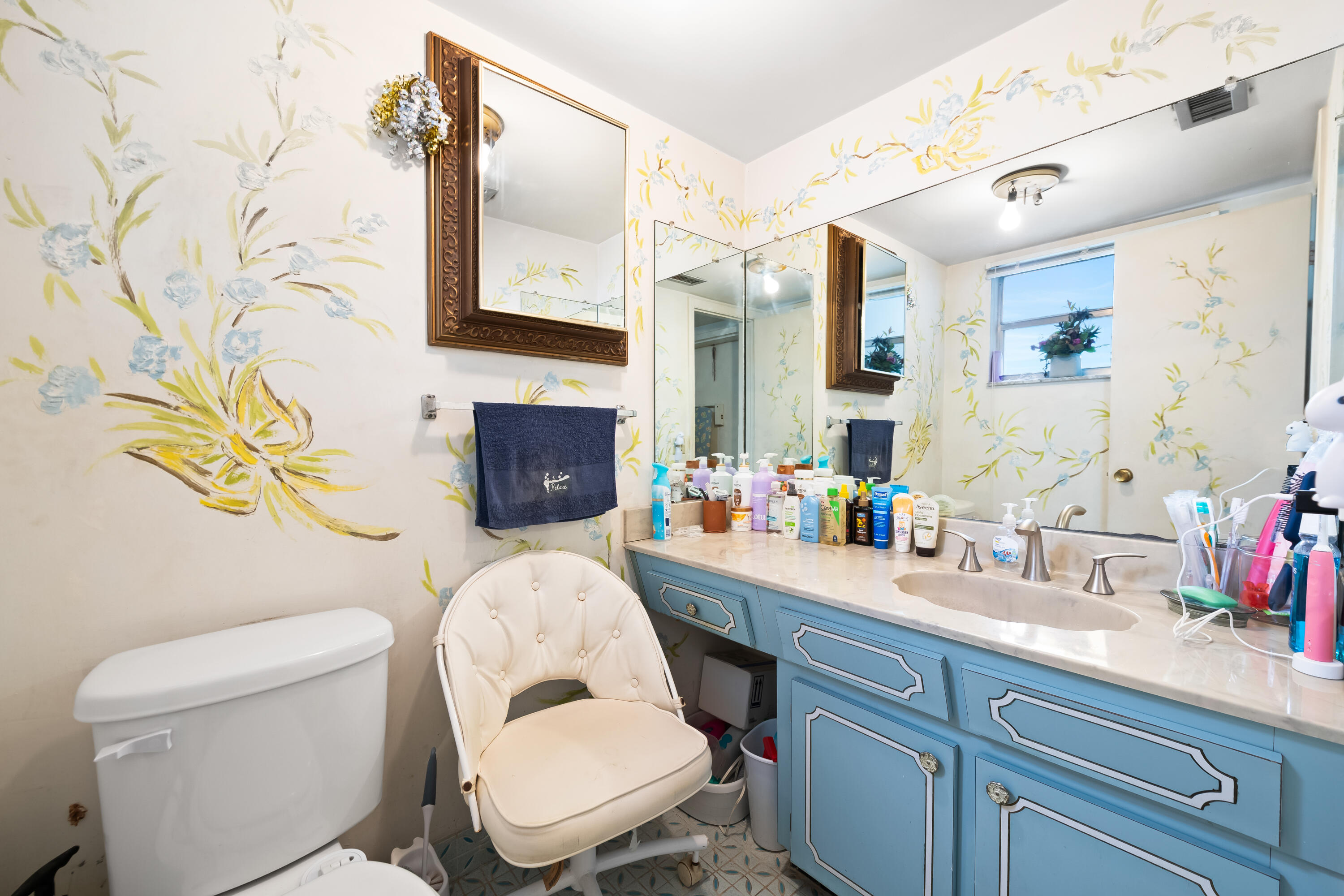 TOPAZ NORTH CONDO - Residential