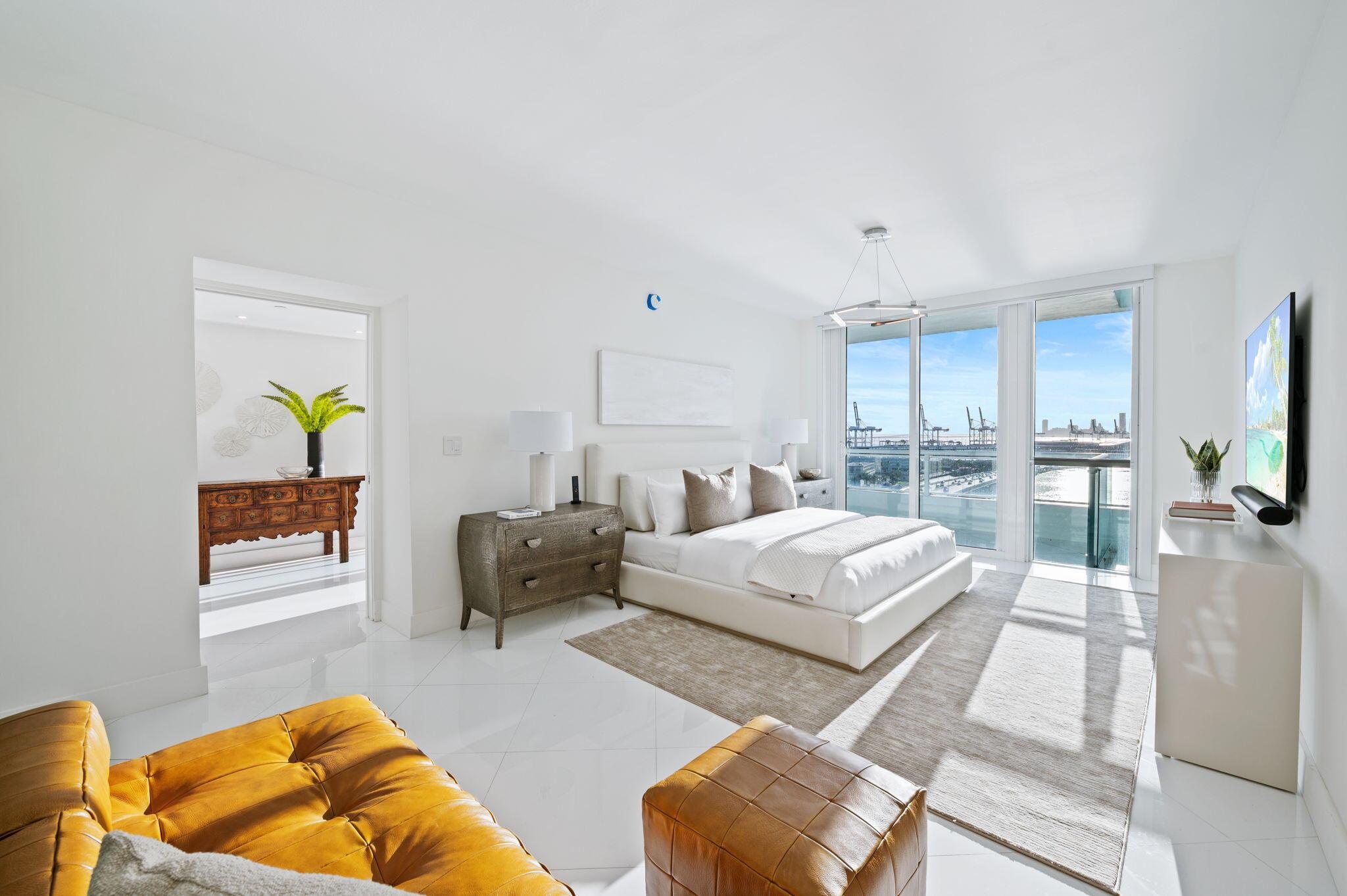 THE BENTLEY BAY CONDO - Residential