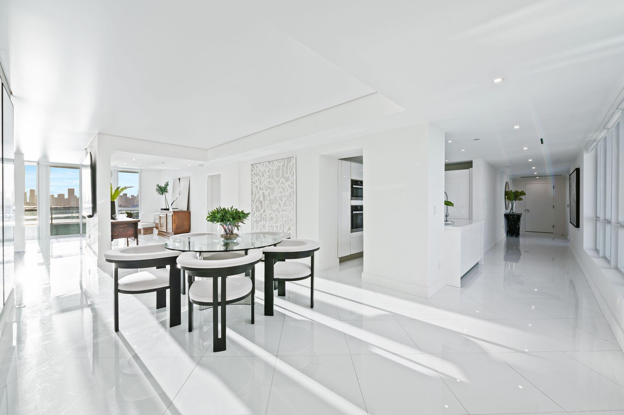 THE BENTLEY BAY CONDO - Residential