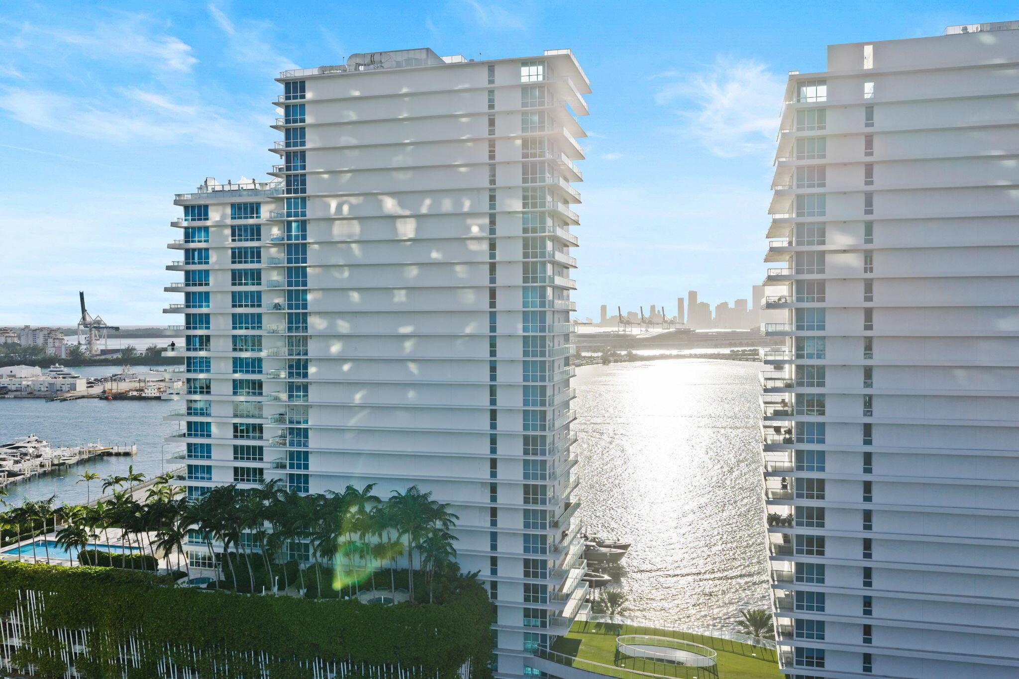 THE BENTLEY BAY CONDO - Residential