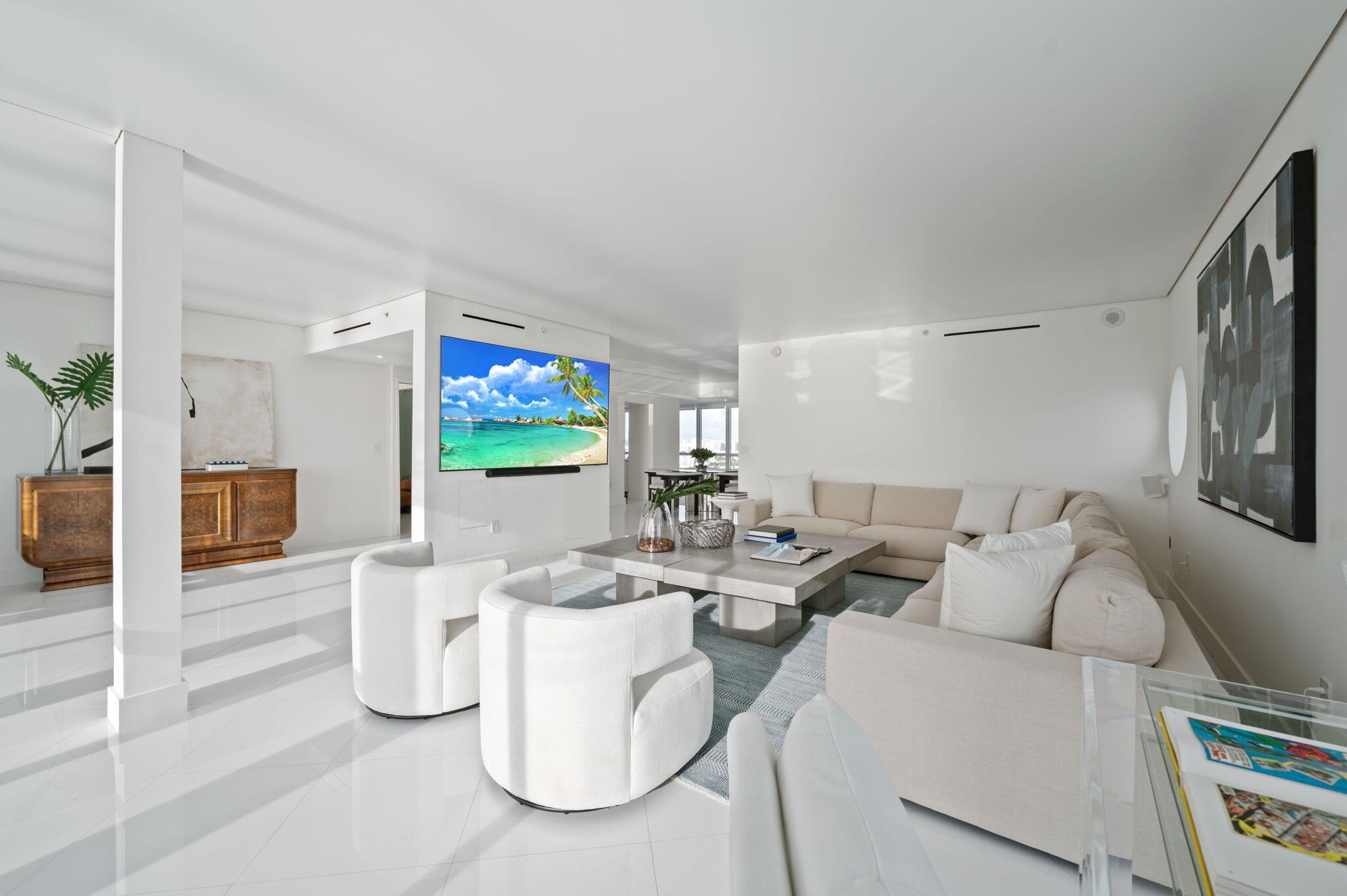 THE BENTLEY BAY CONDO - Residential
