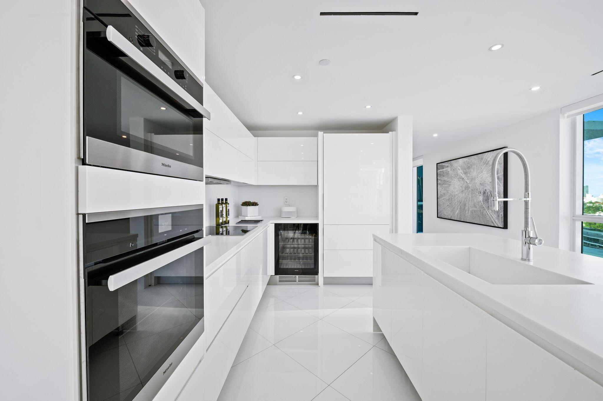 THE BENTLEY BAY CONDO - Residential