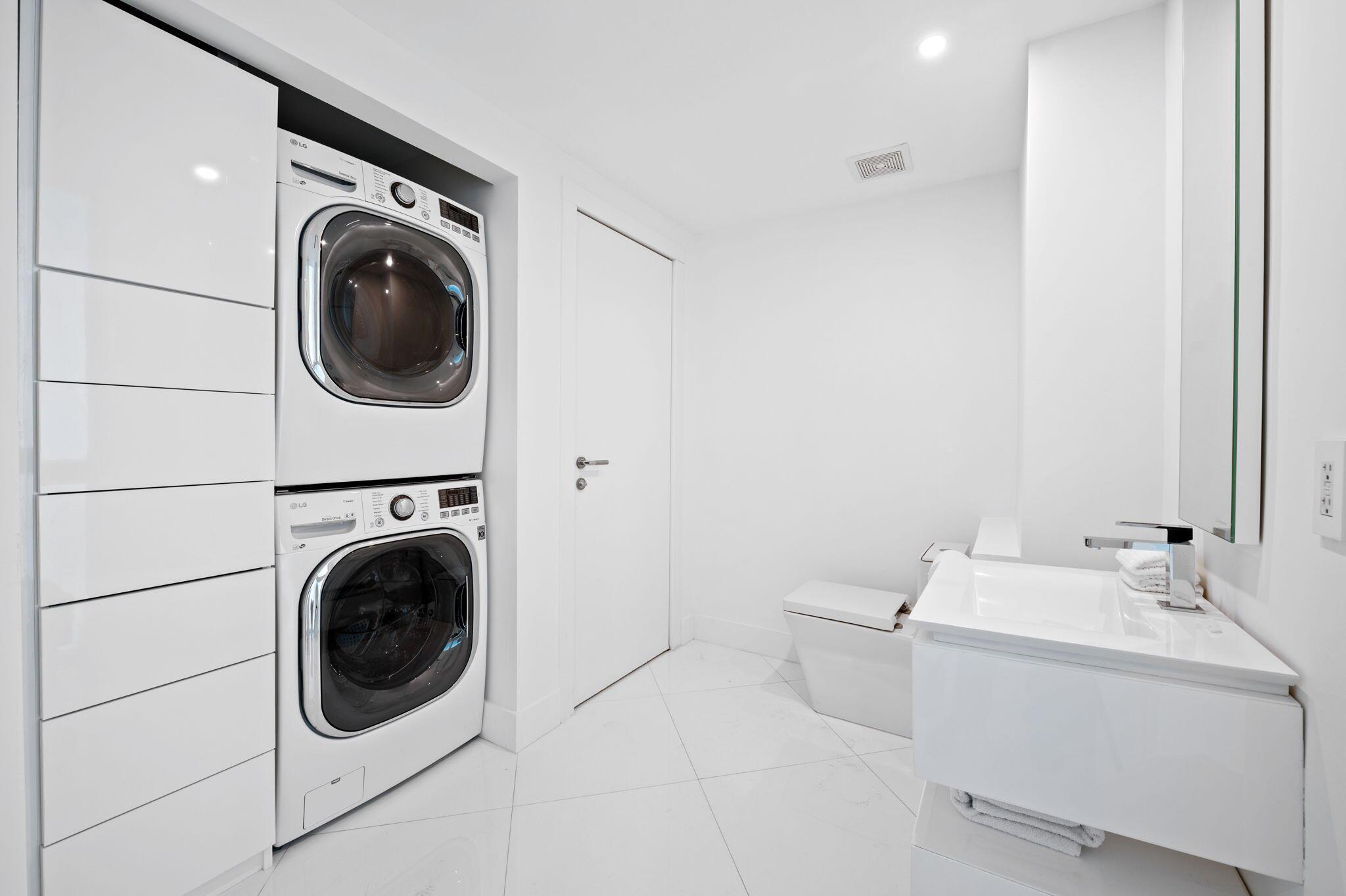 THE BENTLEY BAY CONDO - Residential