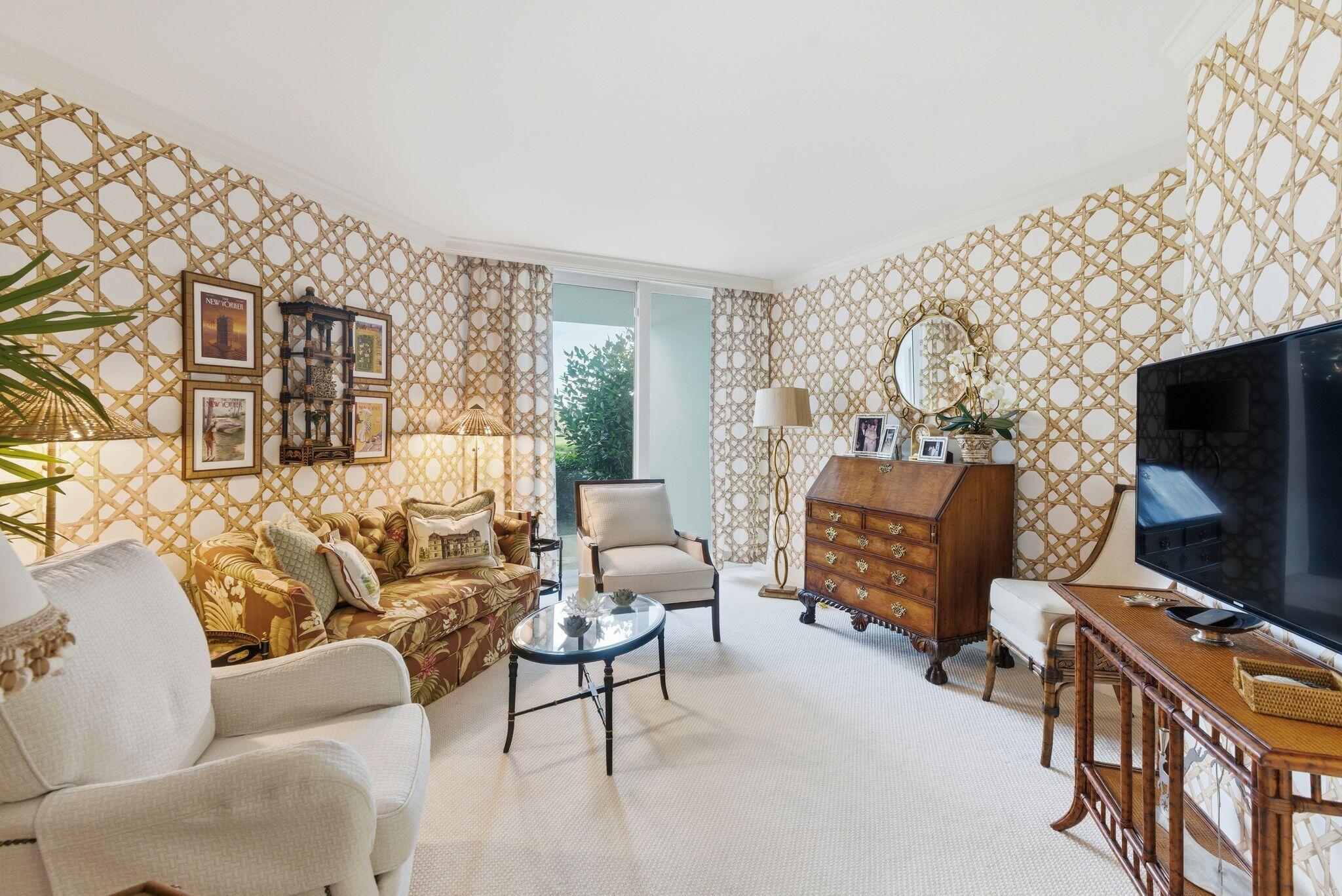 TWENTY FIVE HUNDRED SOUTH - Residential